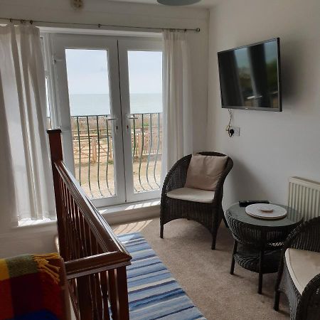 Beachfront Studio Pevensey Bagian luar foto